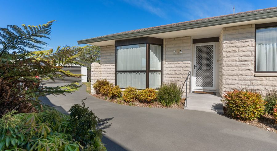 at 86 Royal Park Drive, Parklands, Christchurch City, Canterbury