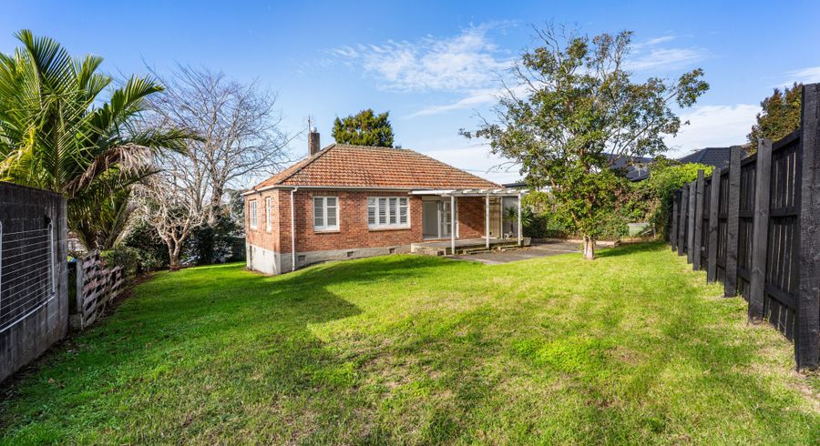  at 4 Manapau Street, Meadowbank, Auckland City, Auckland