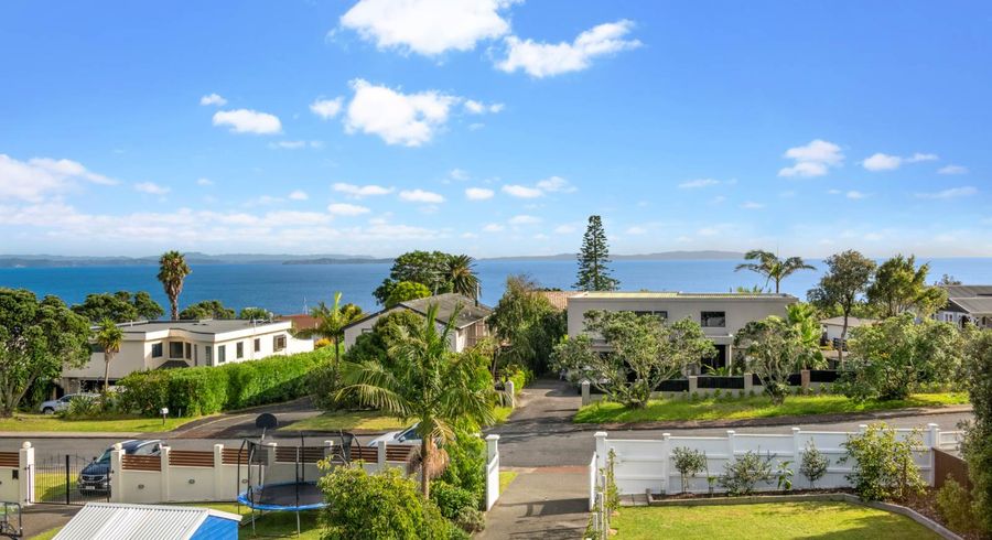  at 89 Pacific Parade, Army Bay, Whangaparaoa