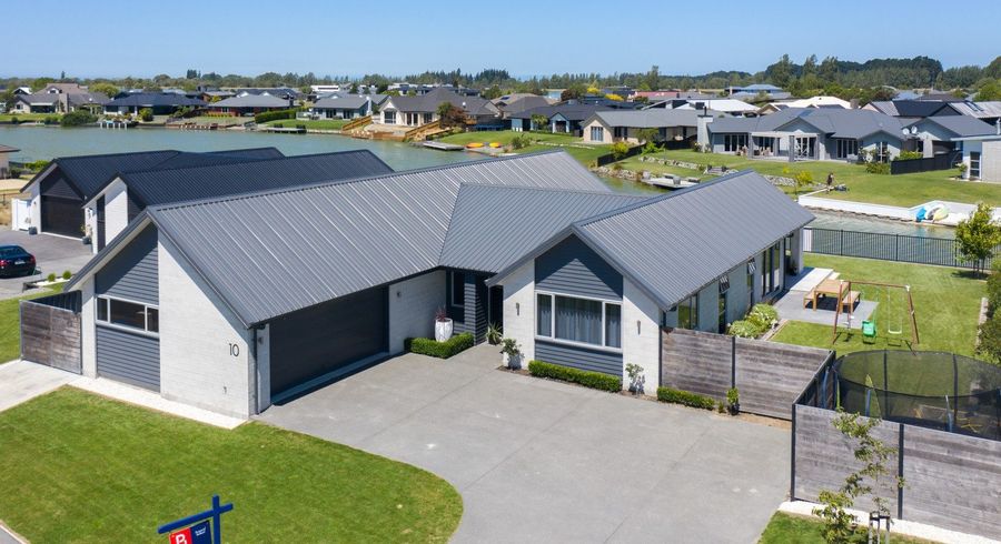  at 10 Trent Place, Huntingdon, Ashburton