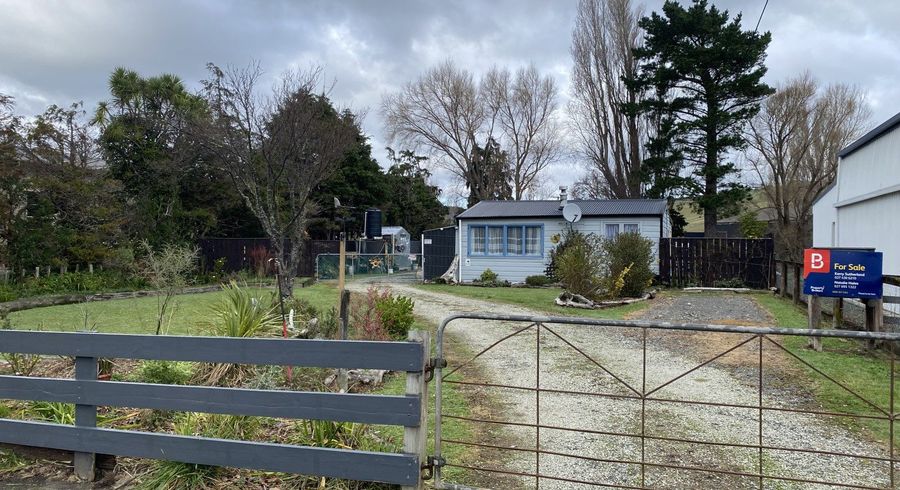  at 10799 Route 52, Pongaroa