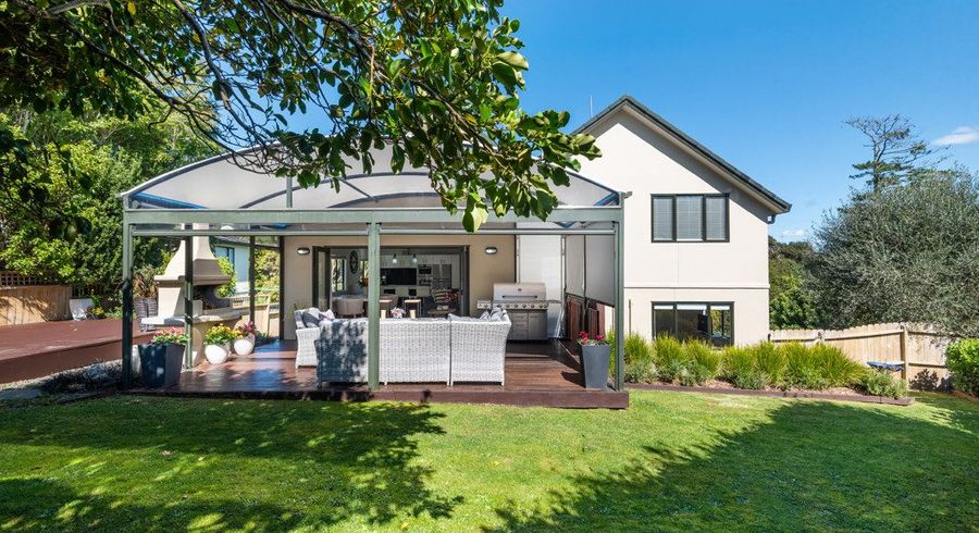  at 7 Emerald Way, Rosedale, North Shore City, Auckland