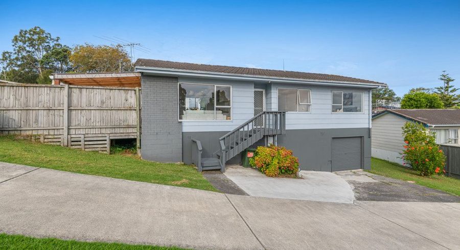  at 1/4 Clare Place, Glenfield, North Shore City, Auckland