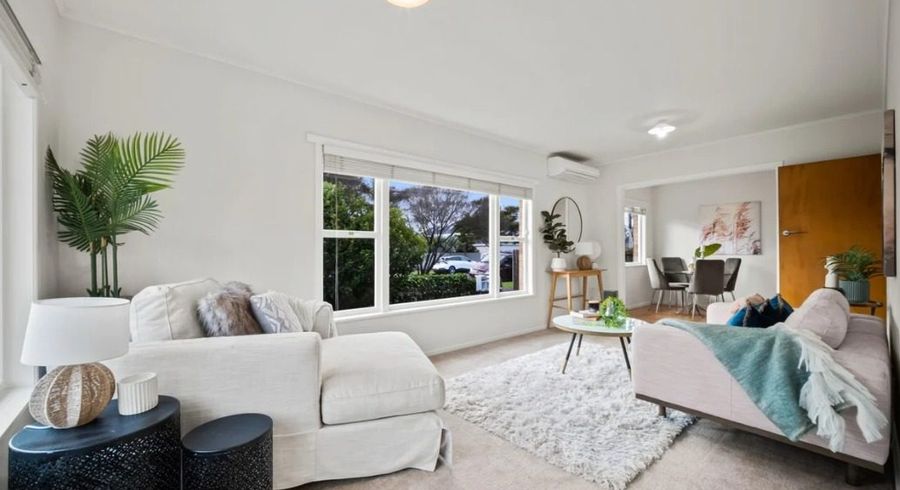  at 1/52 St Michaels Avenue, Point Chevalier, Auckland