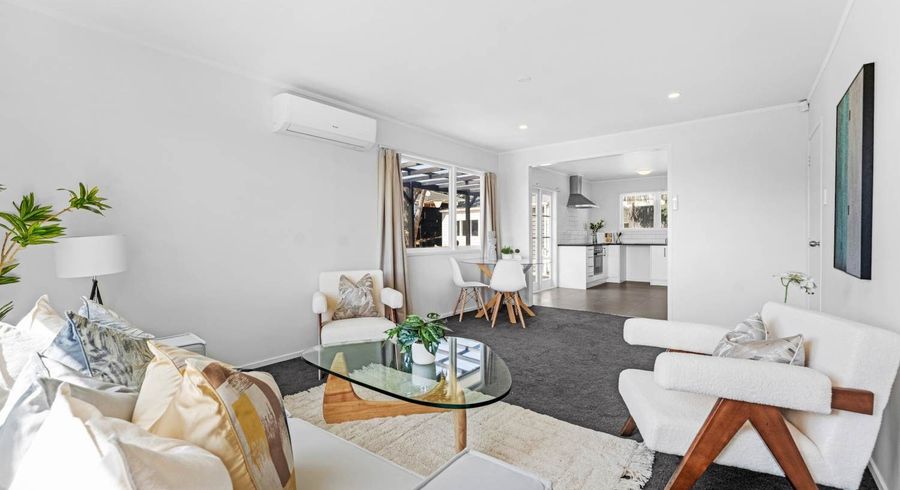  at 82 Kivell Close, Mangere East, Auckland