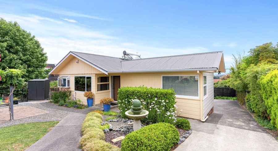  at 117 Bradbury Road, Botany Downs, Manukau City, Auckland