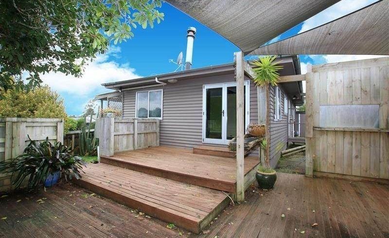  at 63 Sheridan Drive, New Lynn, Waitakere City, Auckland
