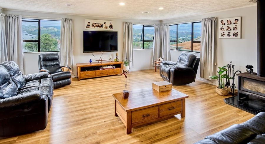  at 12 Cullen Place, Tawa, Wellington, Wellington