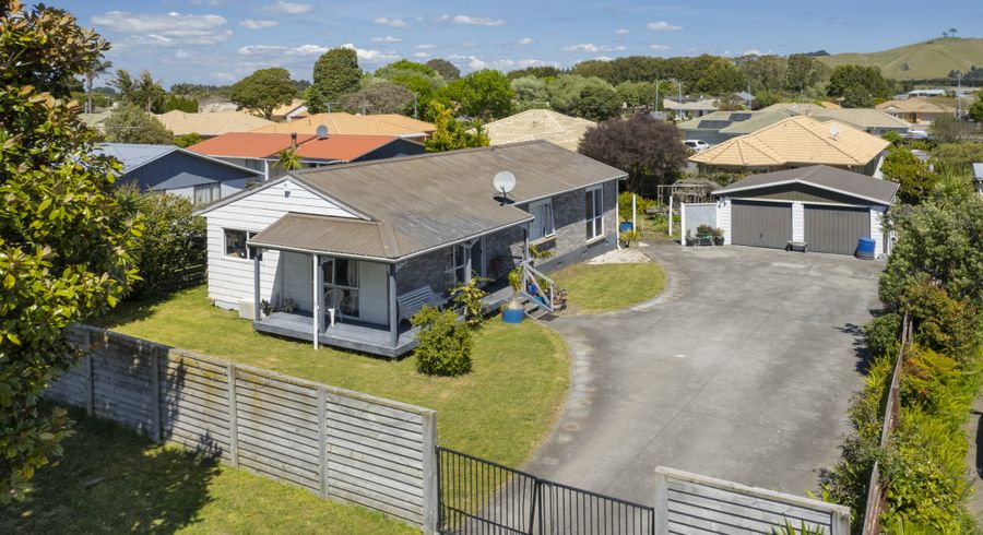  at 4 Doncaster Drive, Papamoa Beach, Papamoa