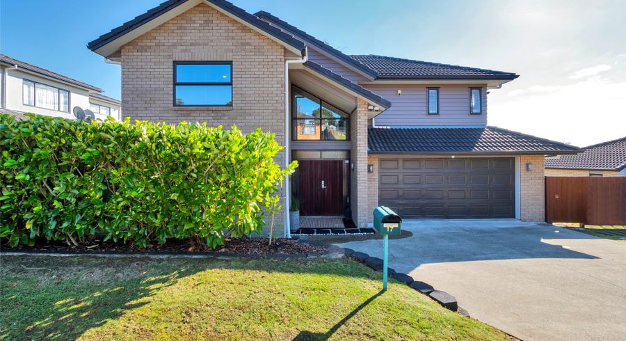  at 17 Leafield Crescent, Henderson, Auckland