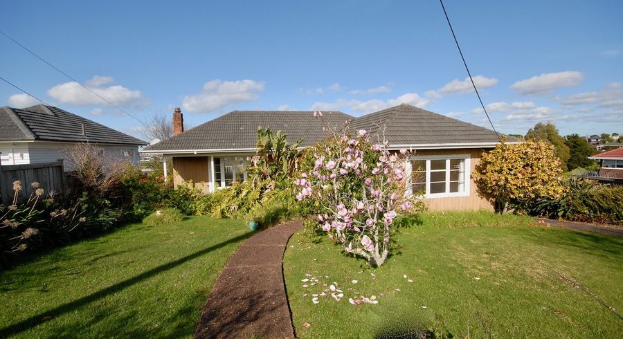  at 94 Ocean View Road, Hillcrest, North Shore City, Auckland