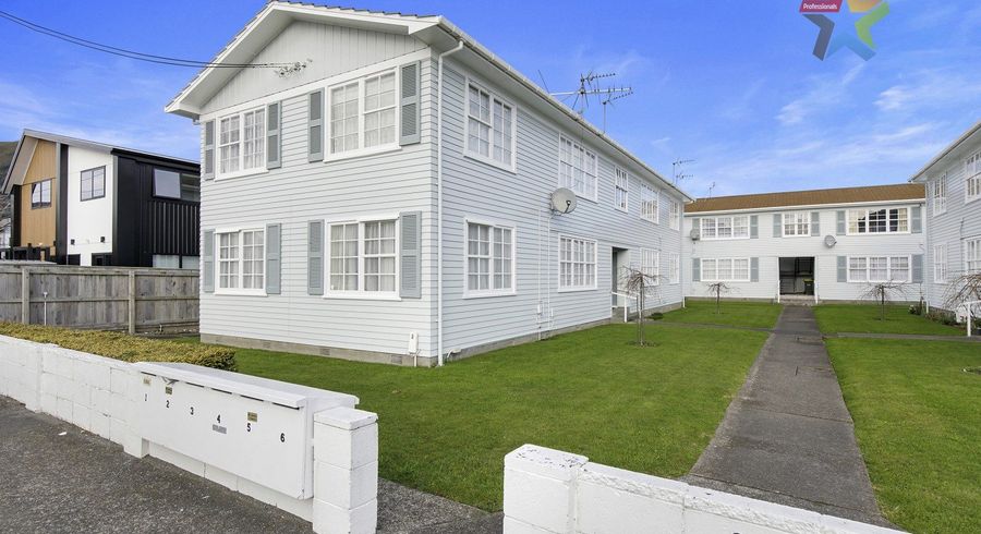  at 6/95 Whites Line East, Waiwhetu, Lower Hutt, Wellington