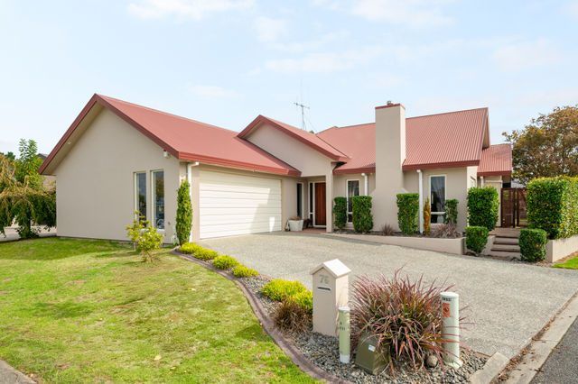  at 76 Saint James Drive, Huntington, Hamilton, Waikato