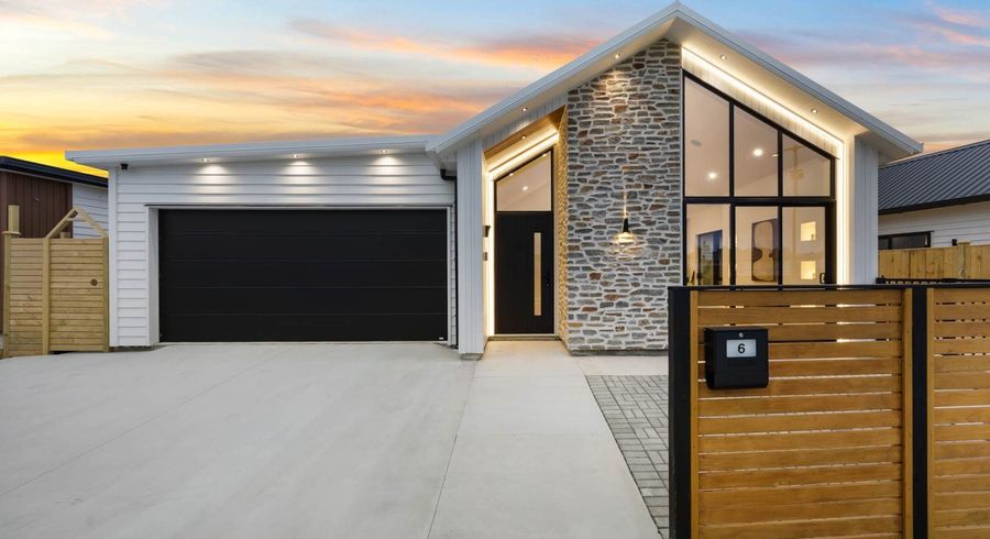  at 6 Tuwai Crescent, Opaheke, Papakura, Auckland