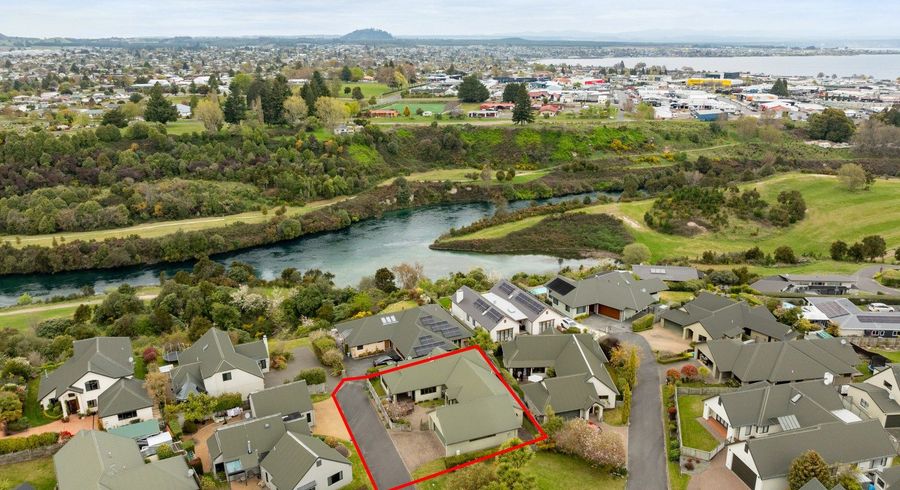  at 4 Joshua Place, Rangatira Park, Taupo, Waikato