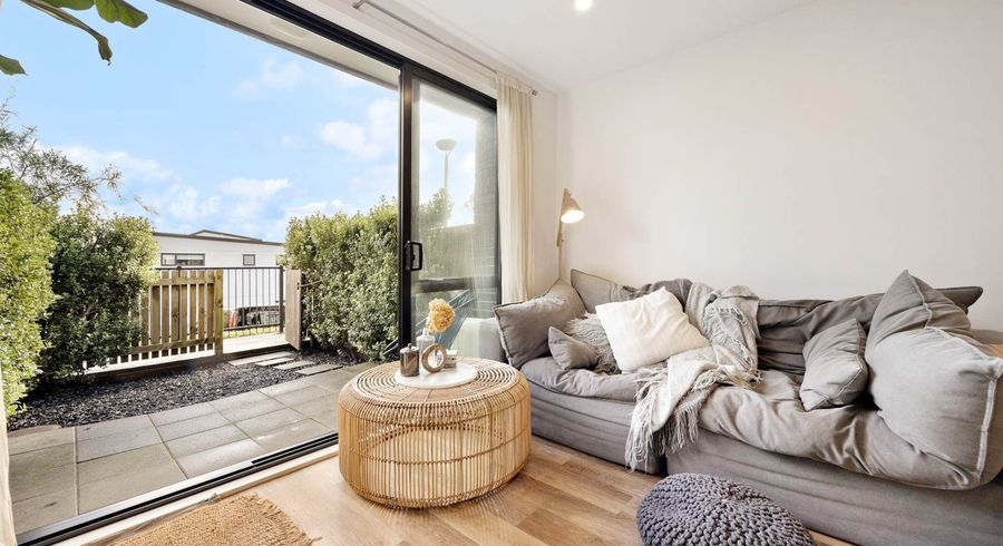  at 4 Tokai Place, Glen Eden, Waitakere City, Auckland