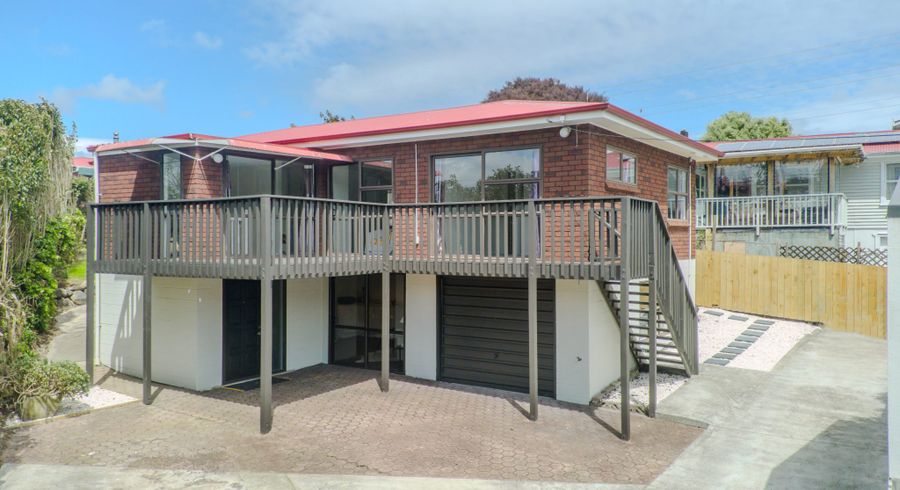  at 7B Lowtherhurst Road, Massey, Auckland
