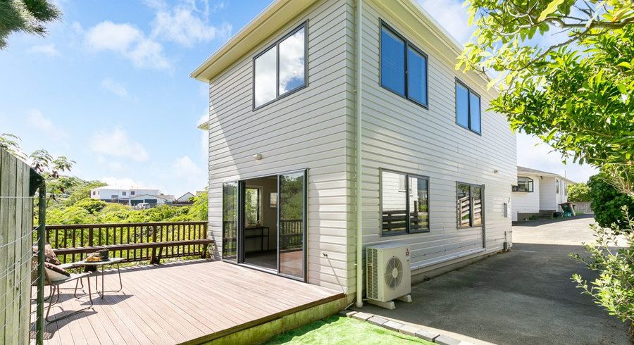 at 300B Mitchell Street, Brooklyn, Wellington