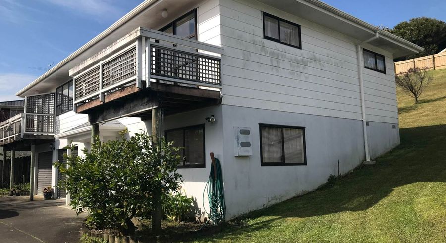  at 131 Spinella Drive, Glenfield, North Shore City, Auckland