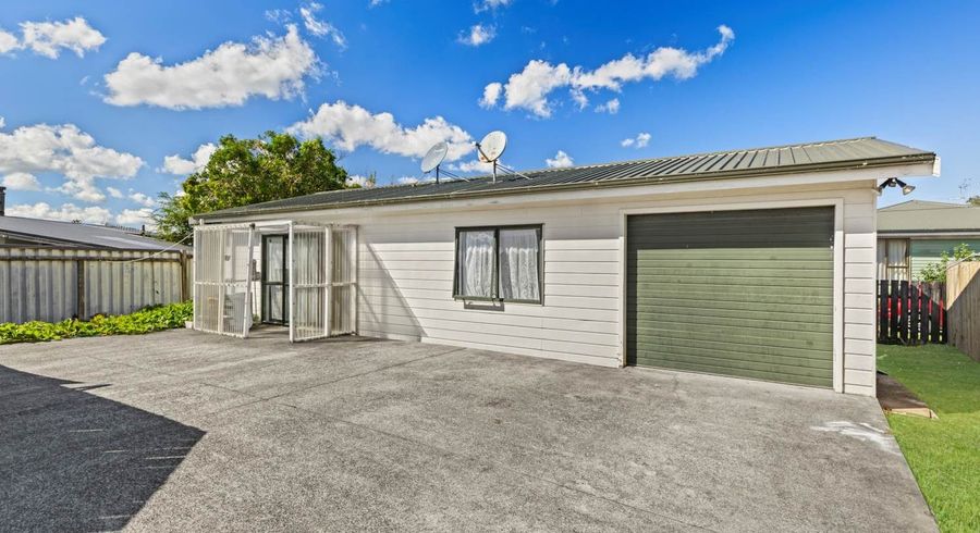  at 11 Lincoln Road, Manurewa East, Manukau City, Auckland