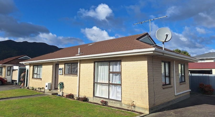  at 4/30 Leighton Avenue, Waiwhetu, Lower Hutt, Wellington