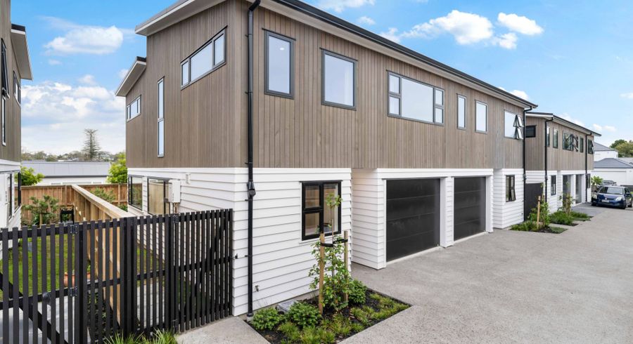  at 4/72 Gibraltar Street, Howick, Manukau City, Auckland