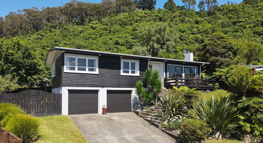  at 6 Hawk Place, Selwyn Heights, Rotorua