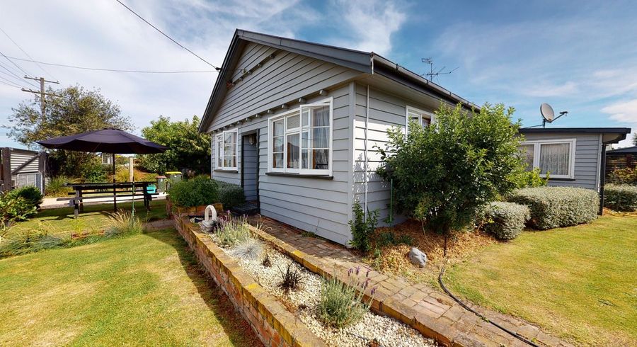  at 14 Graham Street, Tinwald, Ashburton