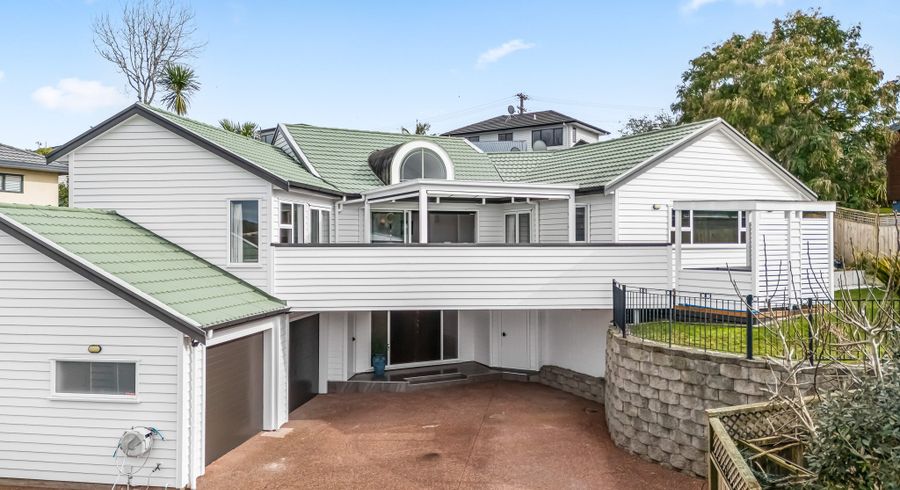  at 9 San Marino Drive, Henderson, Waitakere City, Auckland