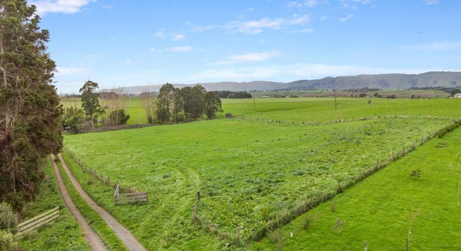  at 104 Kukutauaki Road, Koputaroa, Horowhenua, Manawatu / Whanganui