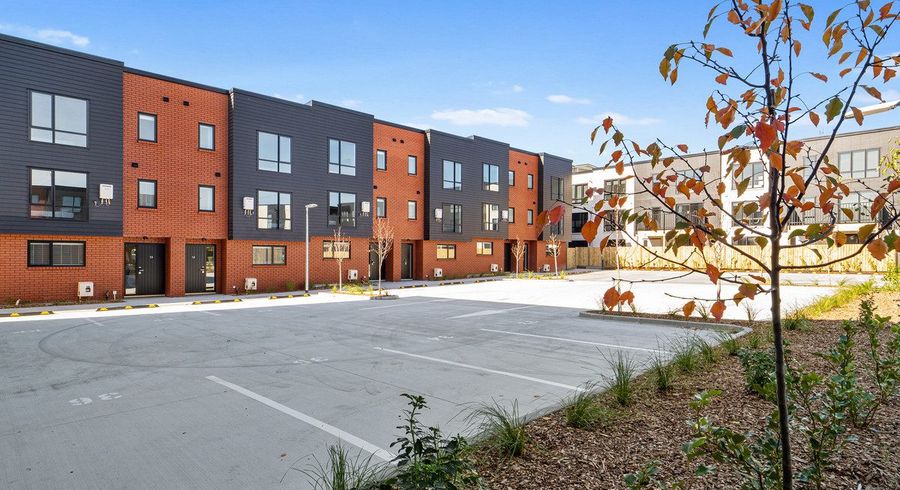 at 17/159 Unsworth Drive, Unsworth Heights, North Shore City, Auckland