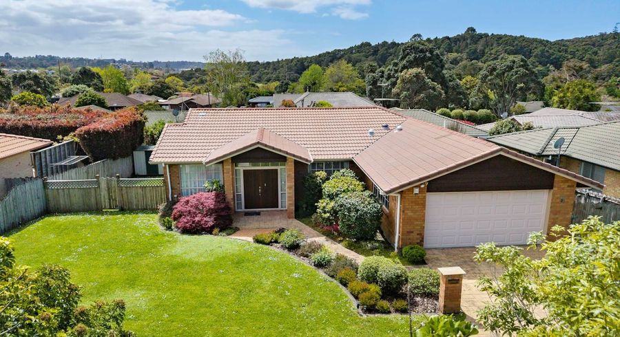  at 10 Amherst Place, Albany, North Shore City, Auckland