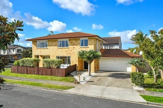  at 12 Janway Avenue, Flat Bush, Auckland