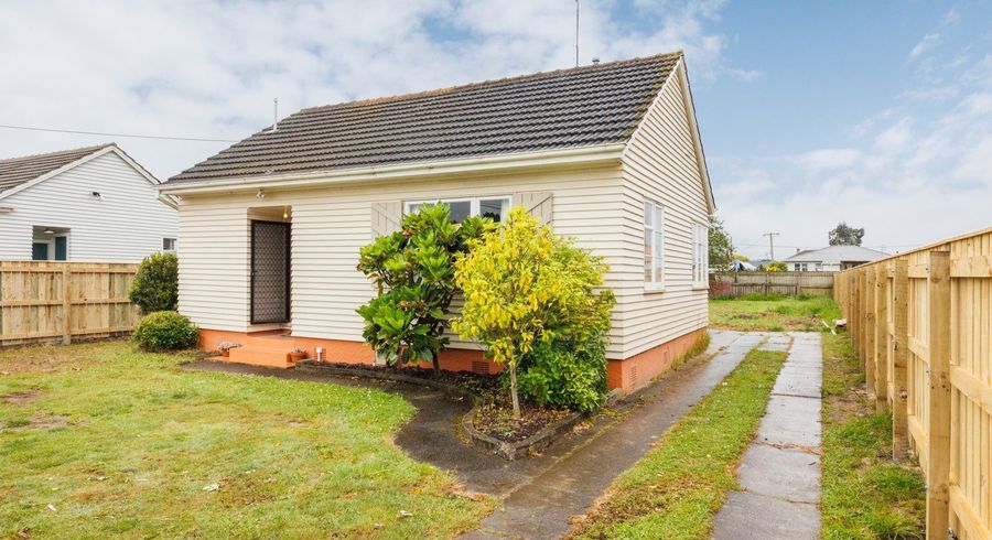  at 30 Monmouth Street, Feilding, Feilding