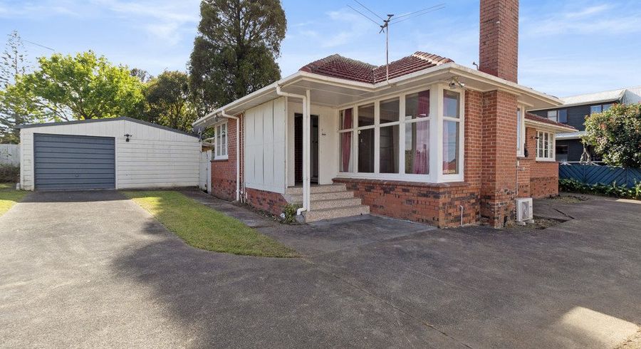  at 167 Te Atatu Road, Te Atatu South, Waitakere City, Auckland
