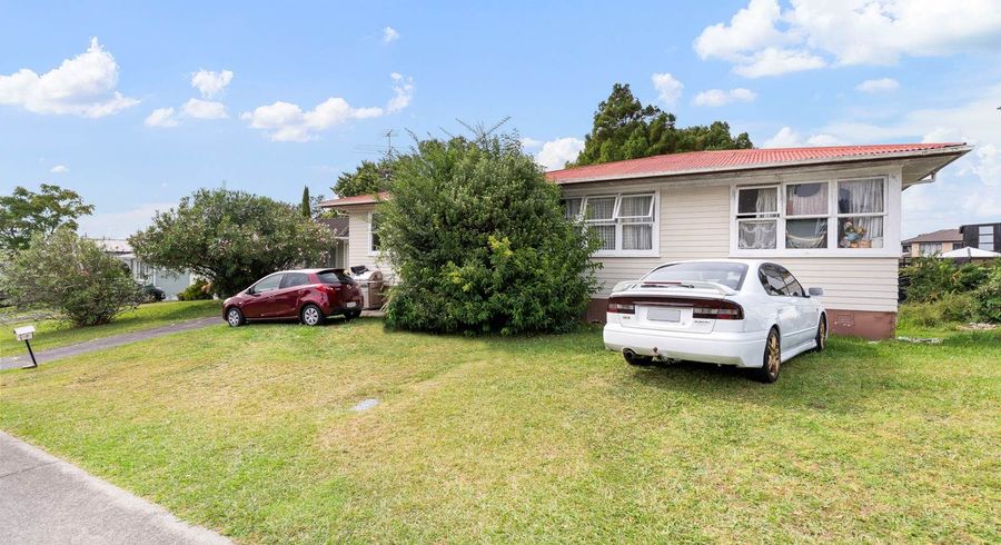  at 13 La Trobe Street, Pakuranga Heights, Manukau City, Auckland
