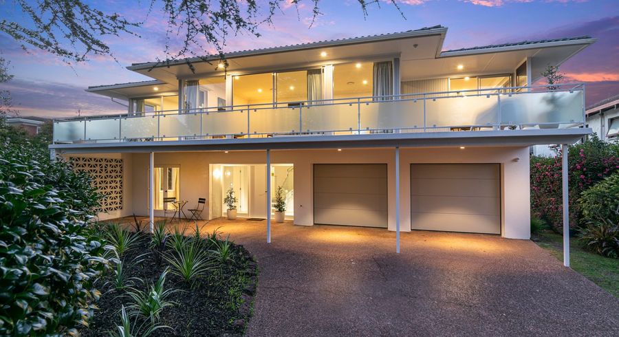  at 4 Kerrymaria Place, Hillcrest, Auckland
