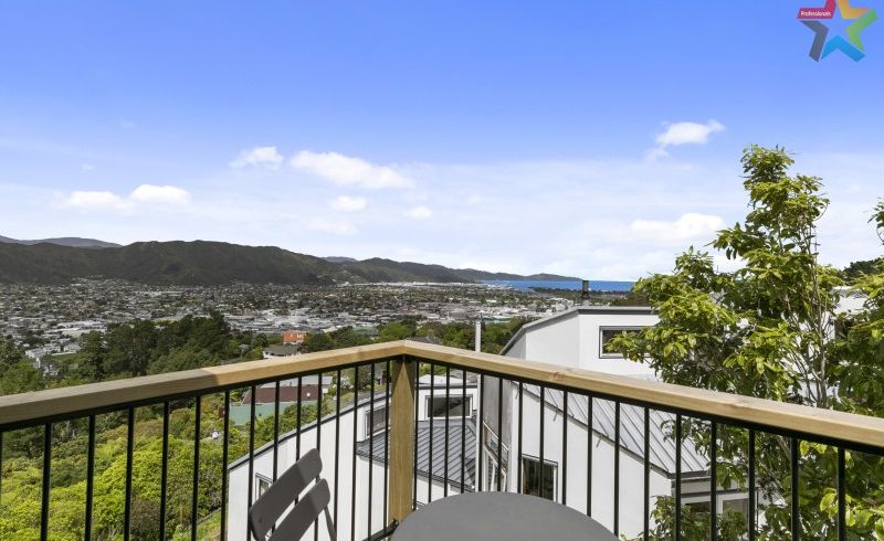  at 2/22 Matuhi Street, Tirohanga, Lower Hutt