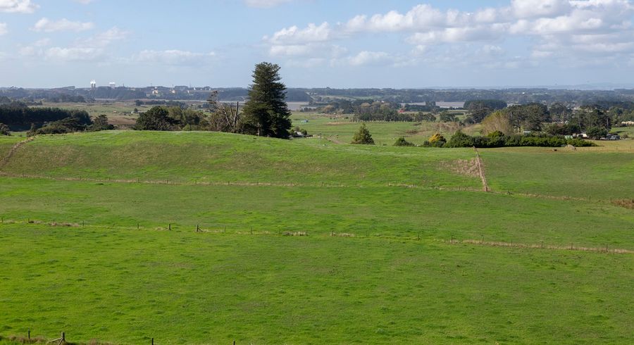  at 41 McNaughten Road, Karioitahi, Waiuku