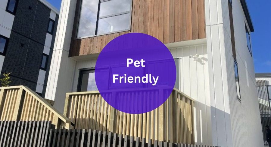  at 2/157 Beach Haven Road, Beach Haven, Auckland