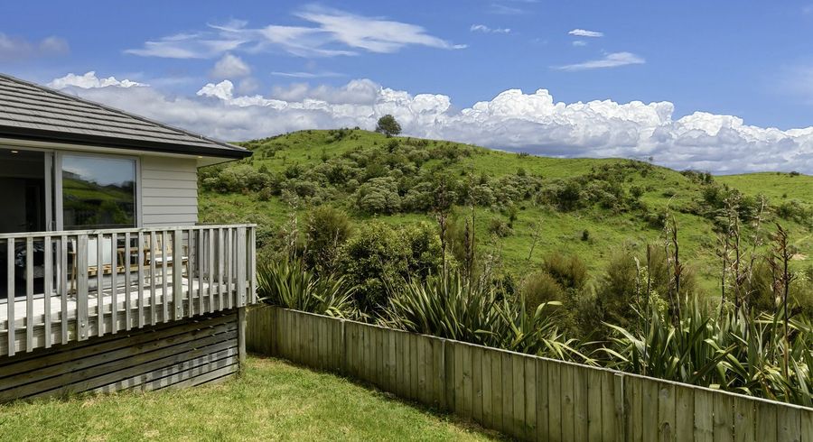  at 142 Ballintoy Park Drive, Welcome Bay, Tauranga