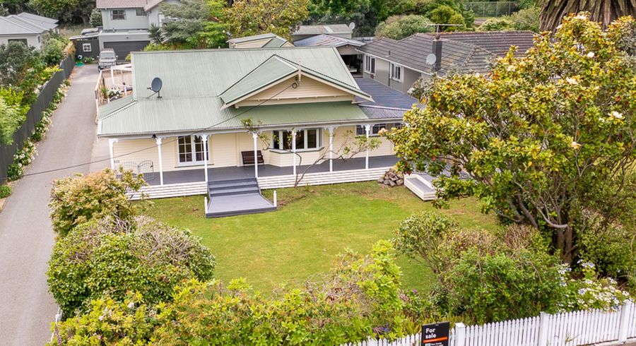  at 10 Domain Road, Otaki