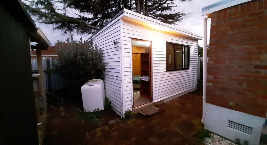  at Papatoetoe, Manukau City, Auckland