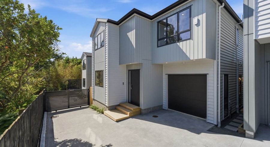  at 7B September Place, Forrest Hill, North Shore City, Auckland