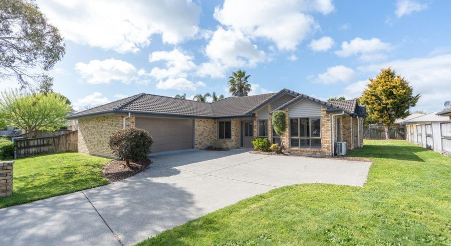  at 12 Wakefield Place, Rototuna North, Hamilton