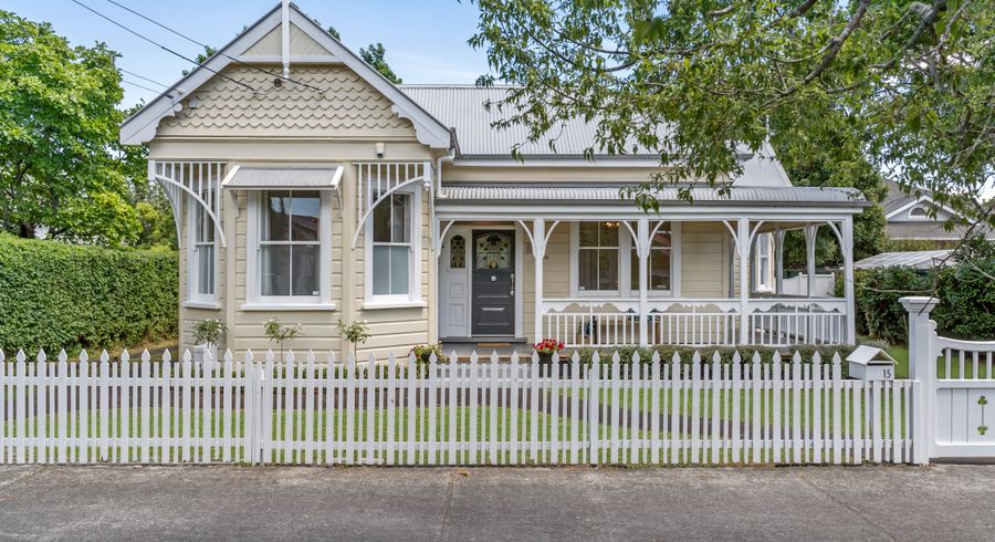  at 15 Mars Avenue, Sandringham, Auckland