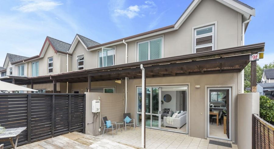  at 9F Clearwater Cove, West Harbour, Auckland