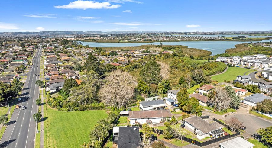  at 24 Leaver Place, Weymouth, Manukau City, Auckland