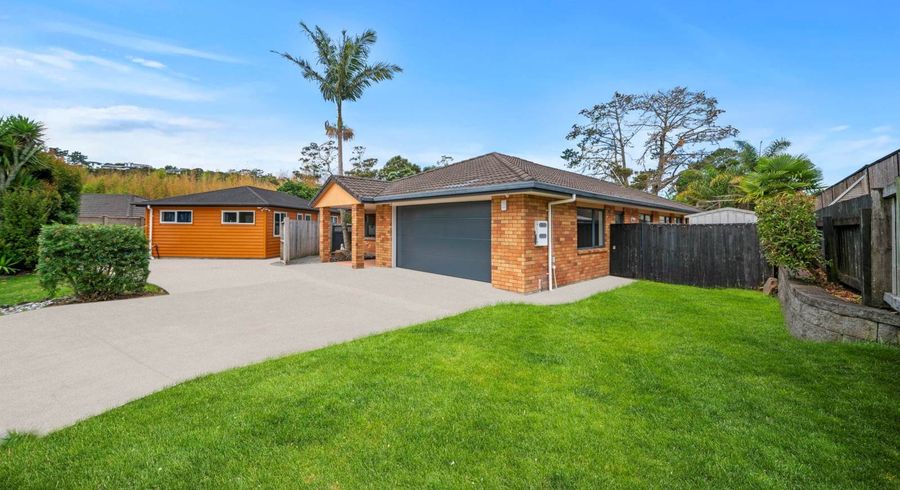  at 3 Samuel Cross Place, Greenhithe, North Shore City, Auckland