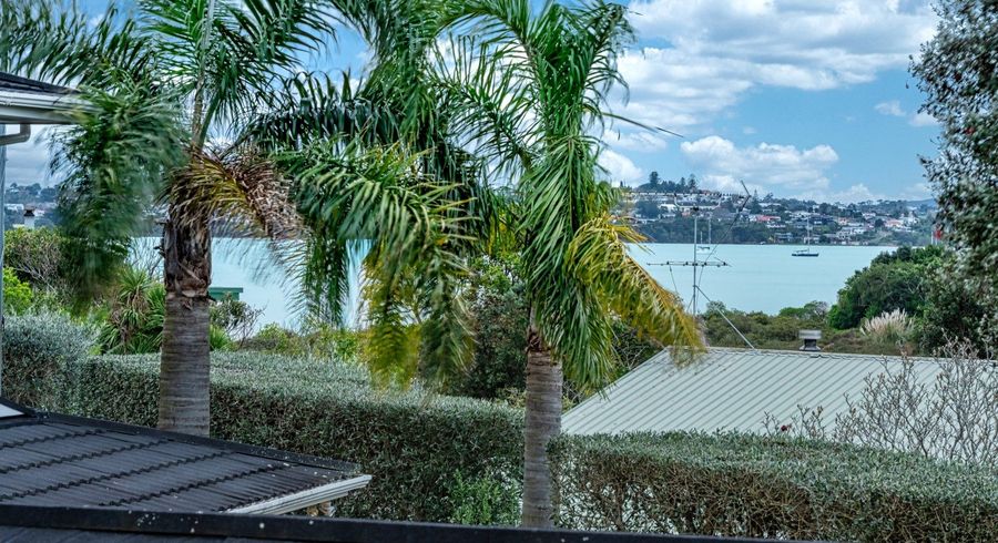  at 12 Davita Place, Farm Cove, Auckland